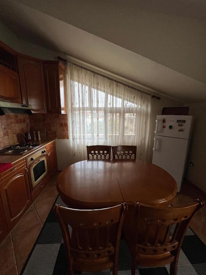 Villa Sokoli, Enjoy Sunset At This Spacious Apartment 티라나 외부 사진