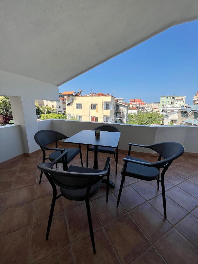 Villa Sokoli, Enjoy Sunset At This Spacious Apartment 티라나 외부 사진