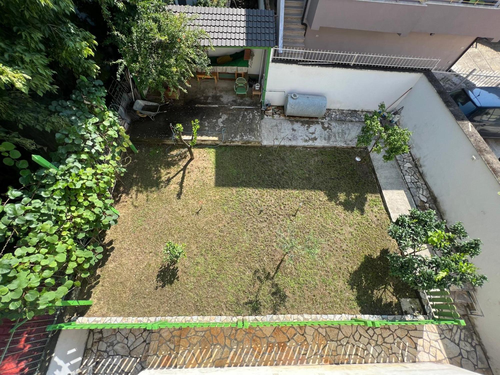 Villa Sokoli, Enjoy Sunset At This Spacious Apartment 티라나 외부 사진